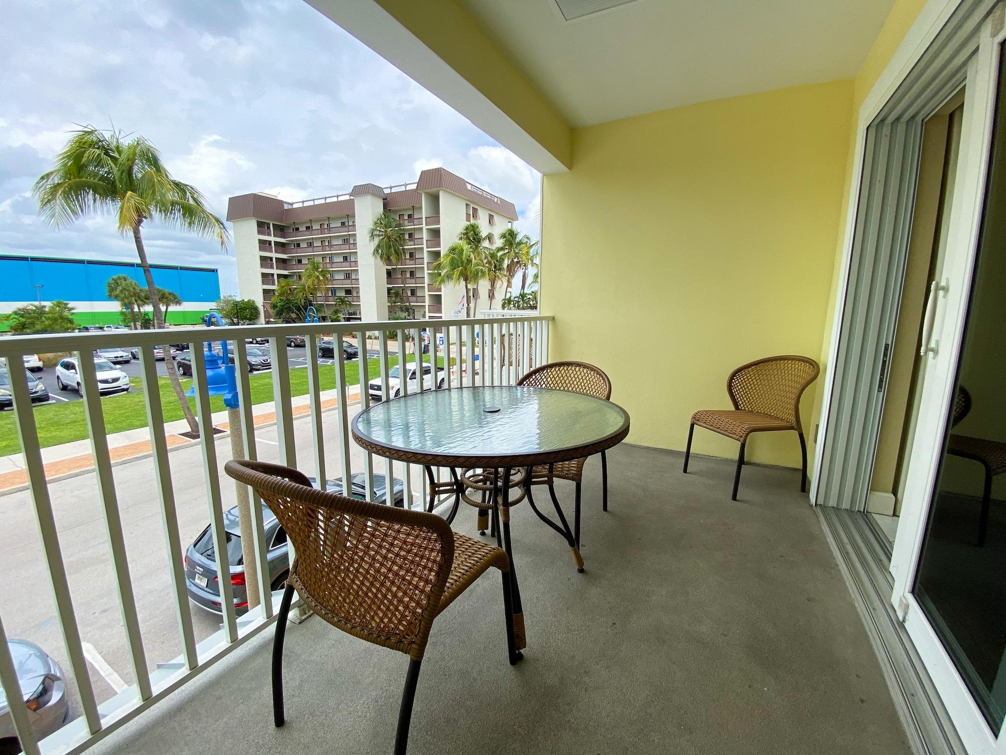 Harbour House At The Inn Fort Myers Beach Exterior photo