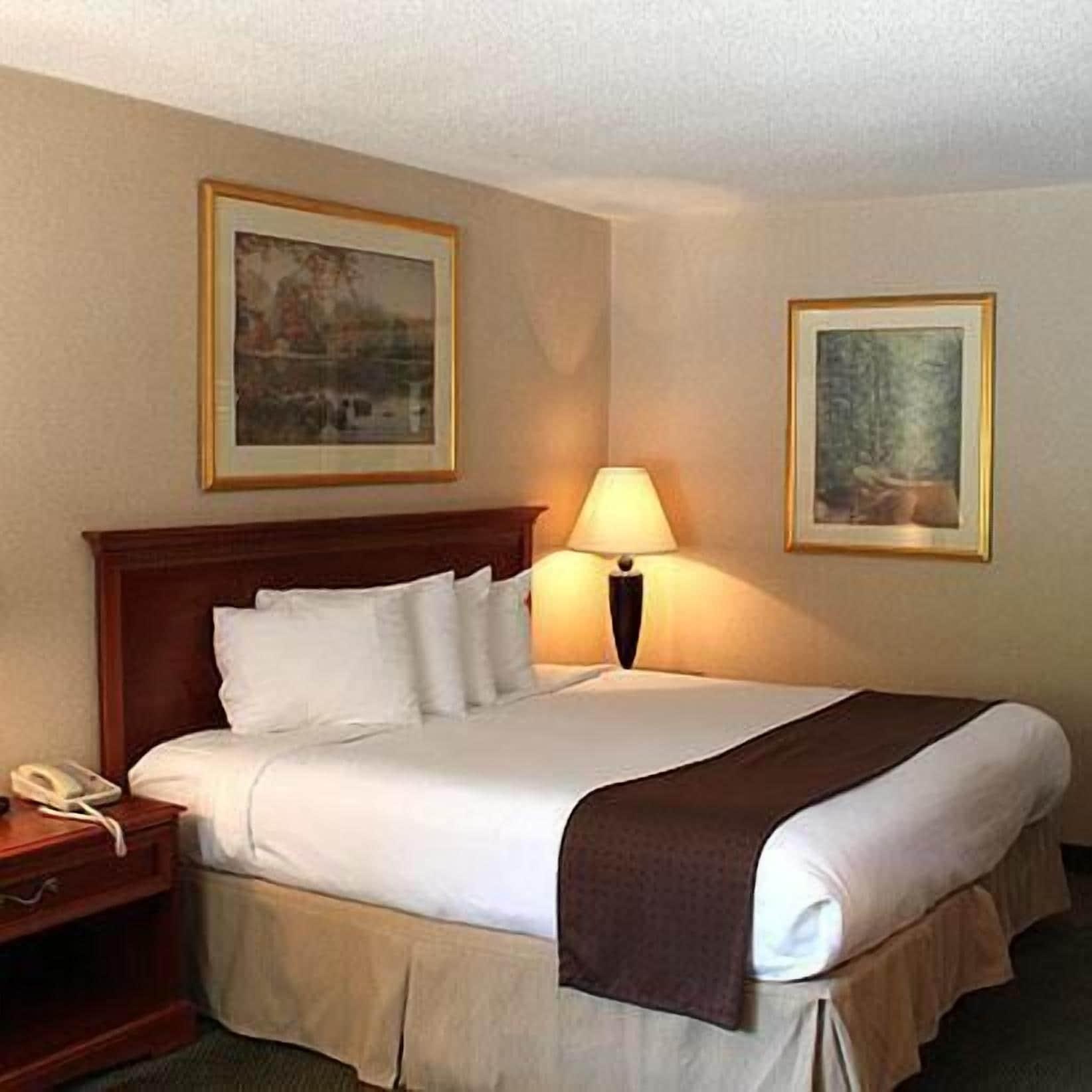 Chestnut Tree Inn - Cherokee Room photo