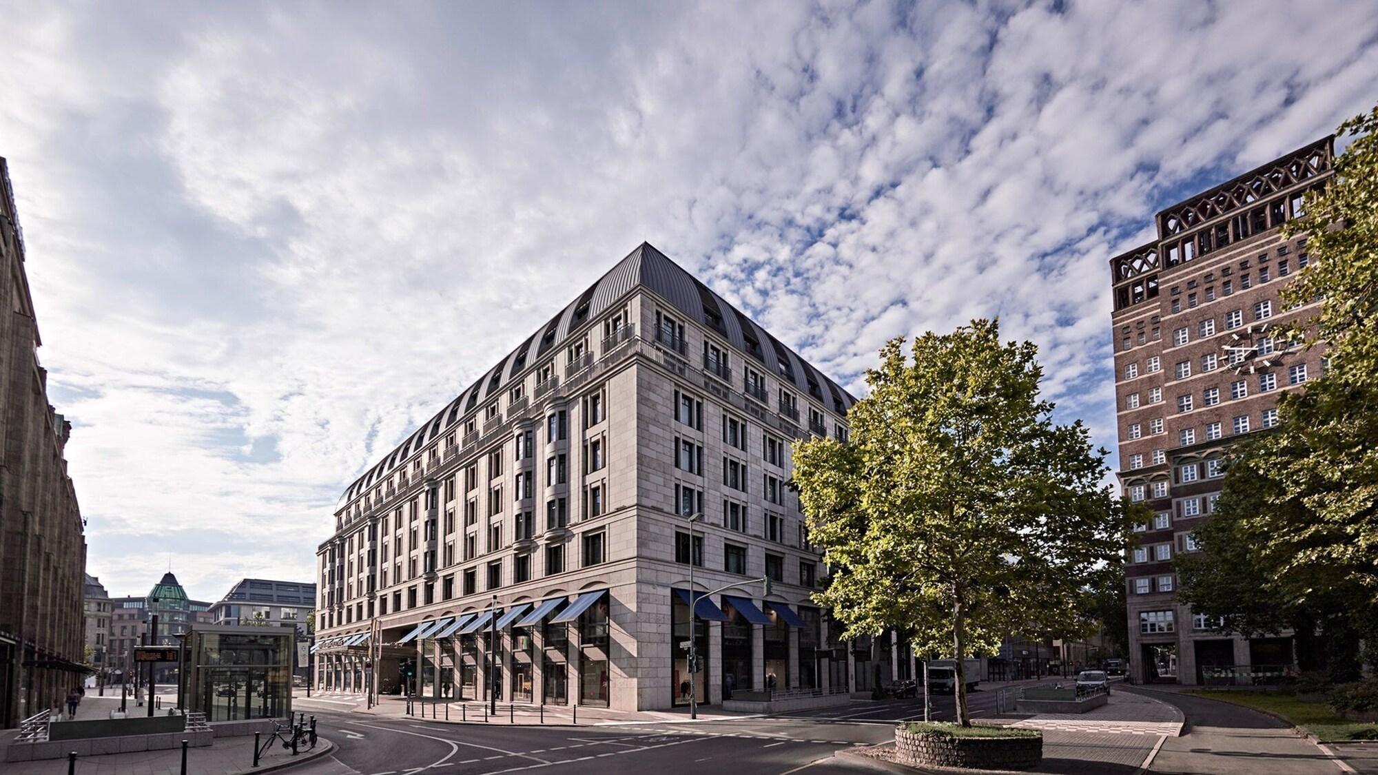 Breidenbacher Hof, Best Grandhotel 2024 - Die 101 Besten Dusseldorf Exterior photo