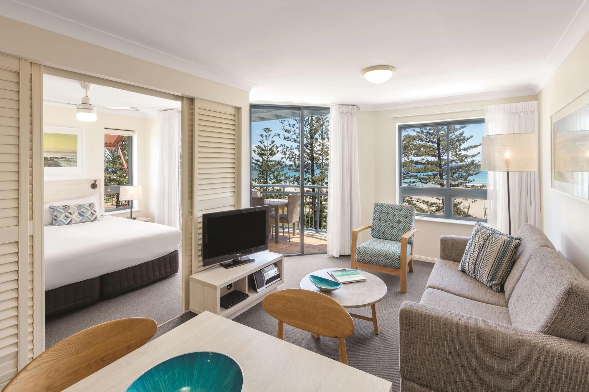 Oaks Gold Coast Calypso Plaza Suites Exterior photo