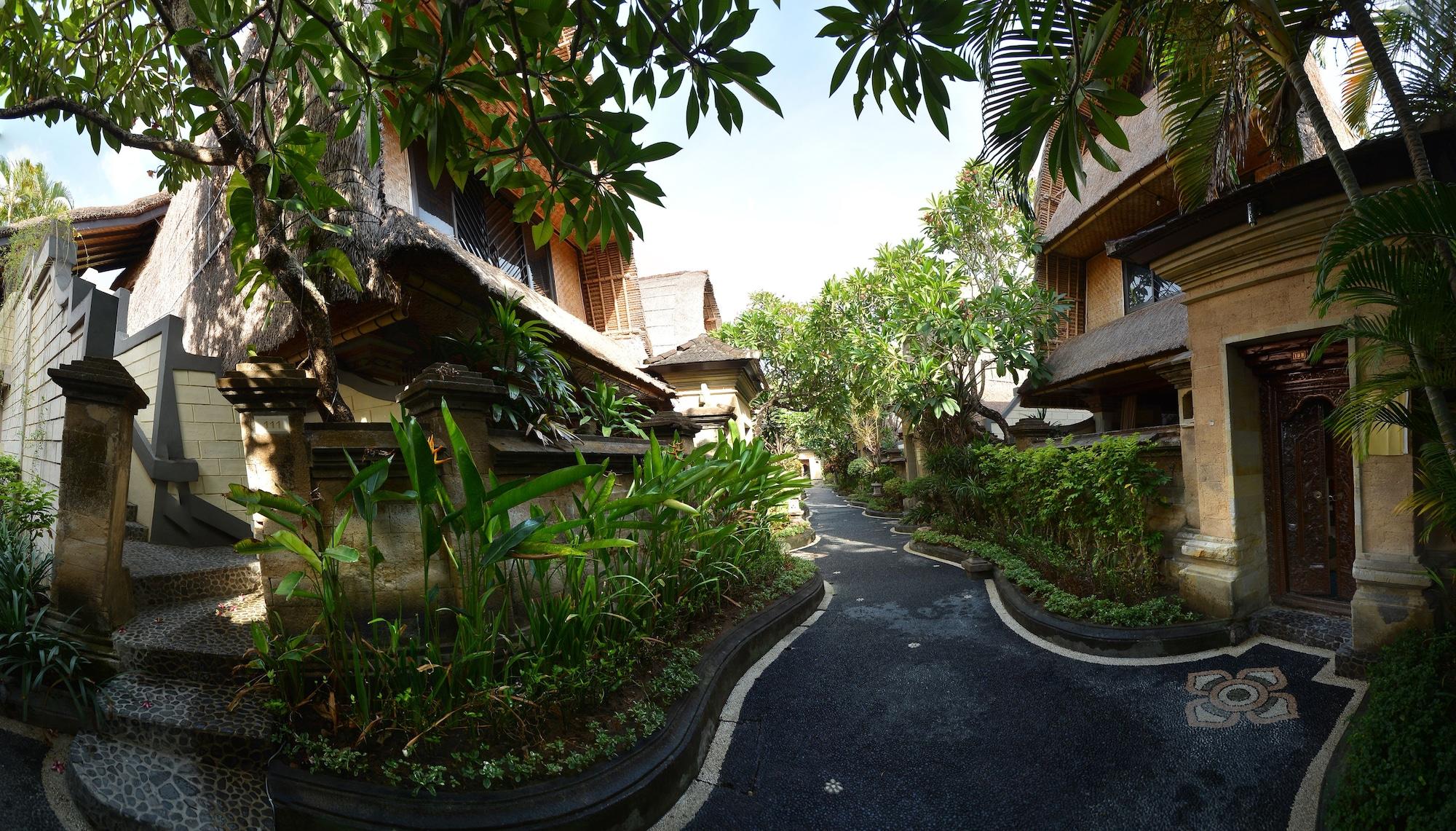 Puri Dewa Bharata Hotel & Villas Legian  Exterior photo