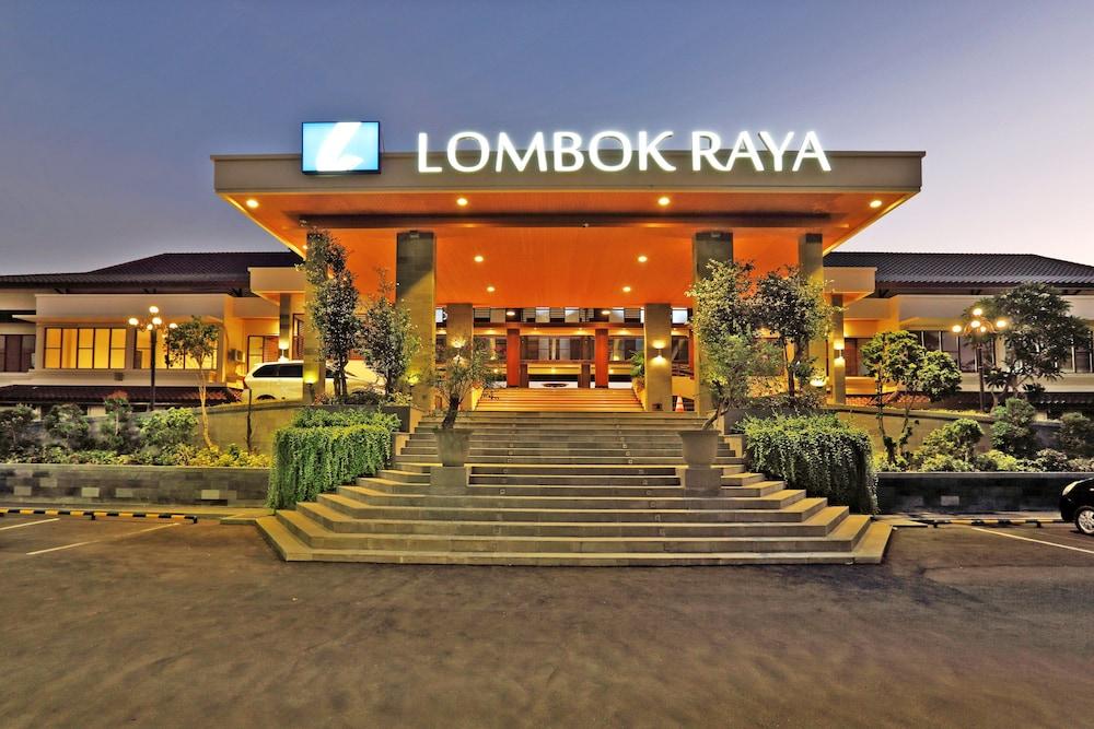 Lombok Raya Hotel Mataram Exterior photo