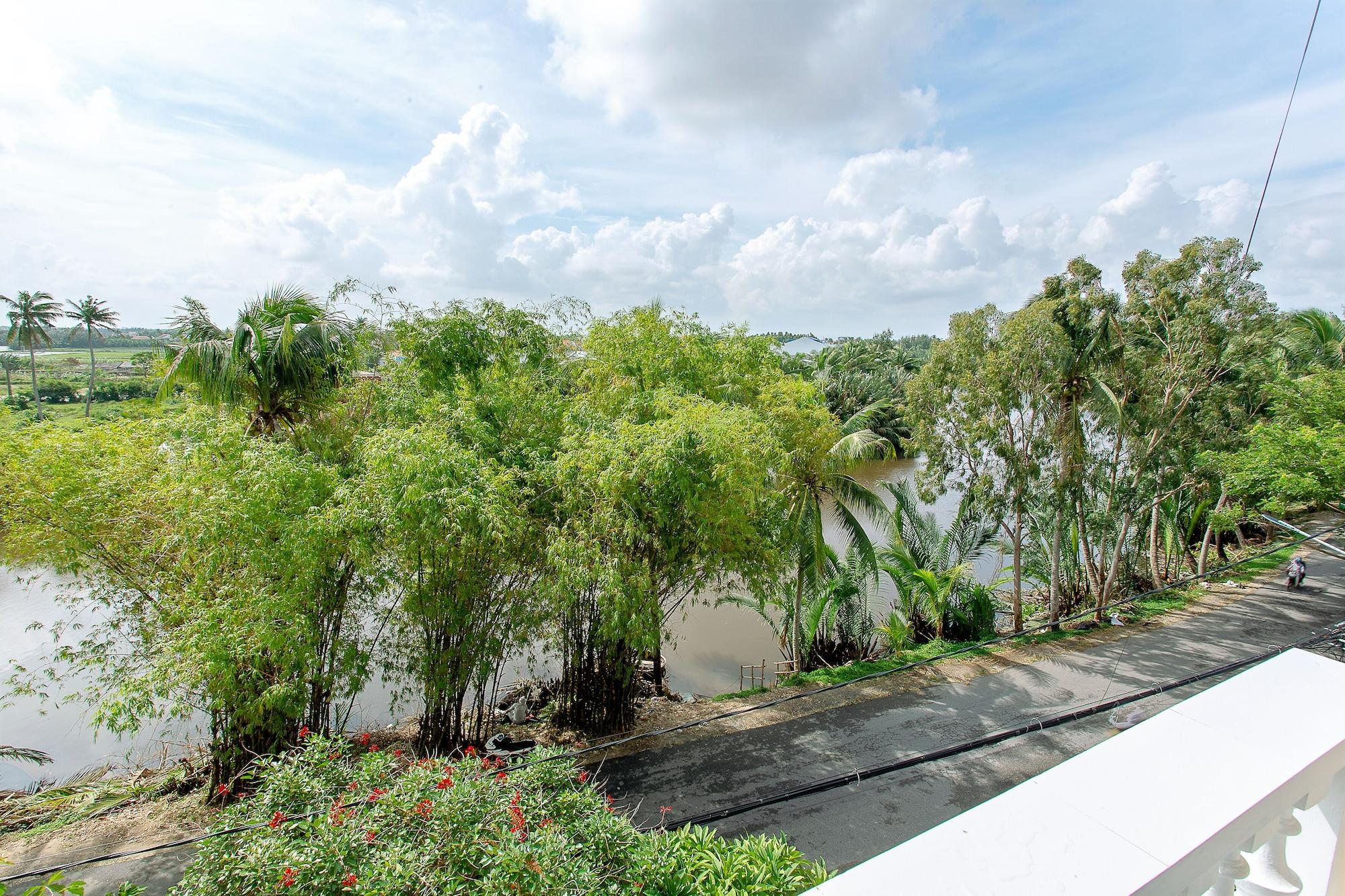 Hoi An Aurora Riverside Hotel And Spa Exterior photo