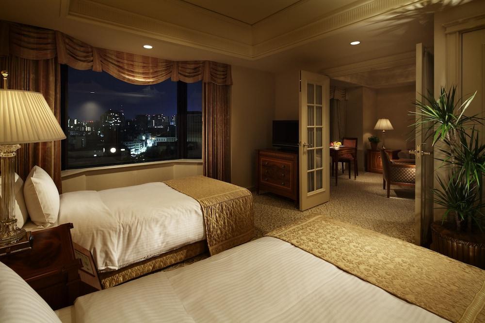 Rihga Royal Hotel Tokyo Exterior photo