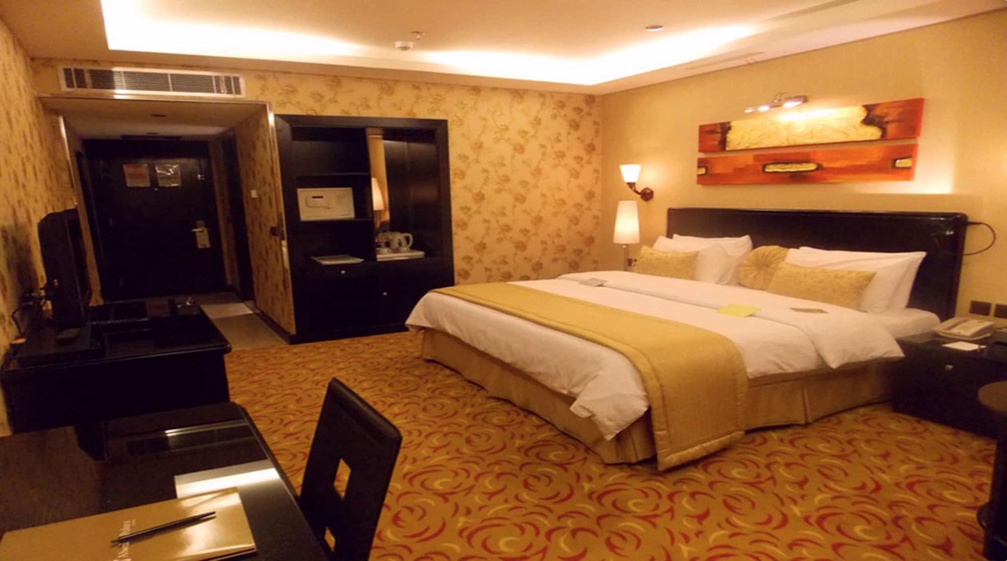 Continent Al Waha Hotel Riyad Room photo