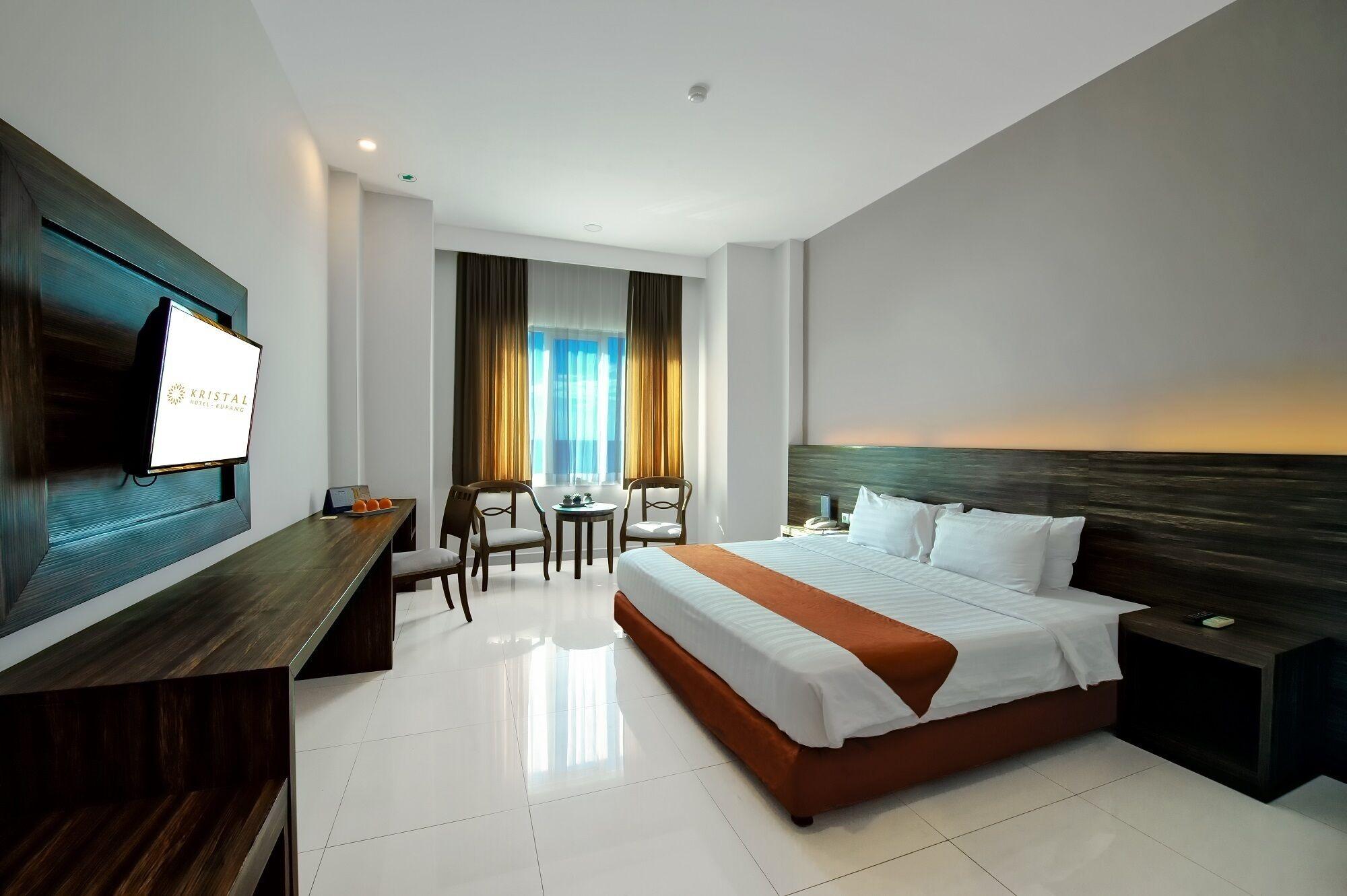 Kristal Hotel Kupang Kupang  Exterior photo