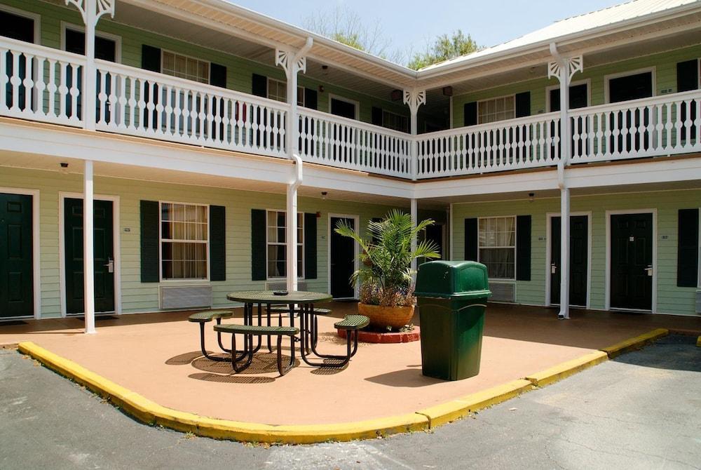 Key West Inn - Fairhope Exterior photo
