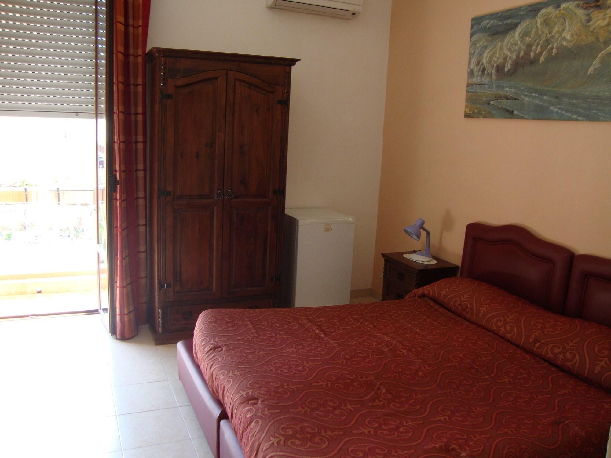 Bed & Breakfast Delle Palme Trapani Exterior photo