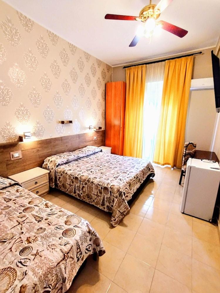 Bed & Breakfast Delle Palme Trapani Exterior photo