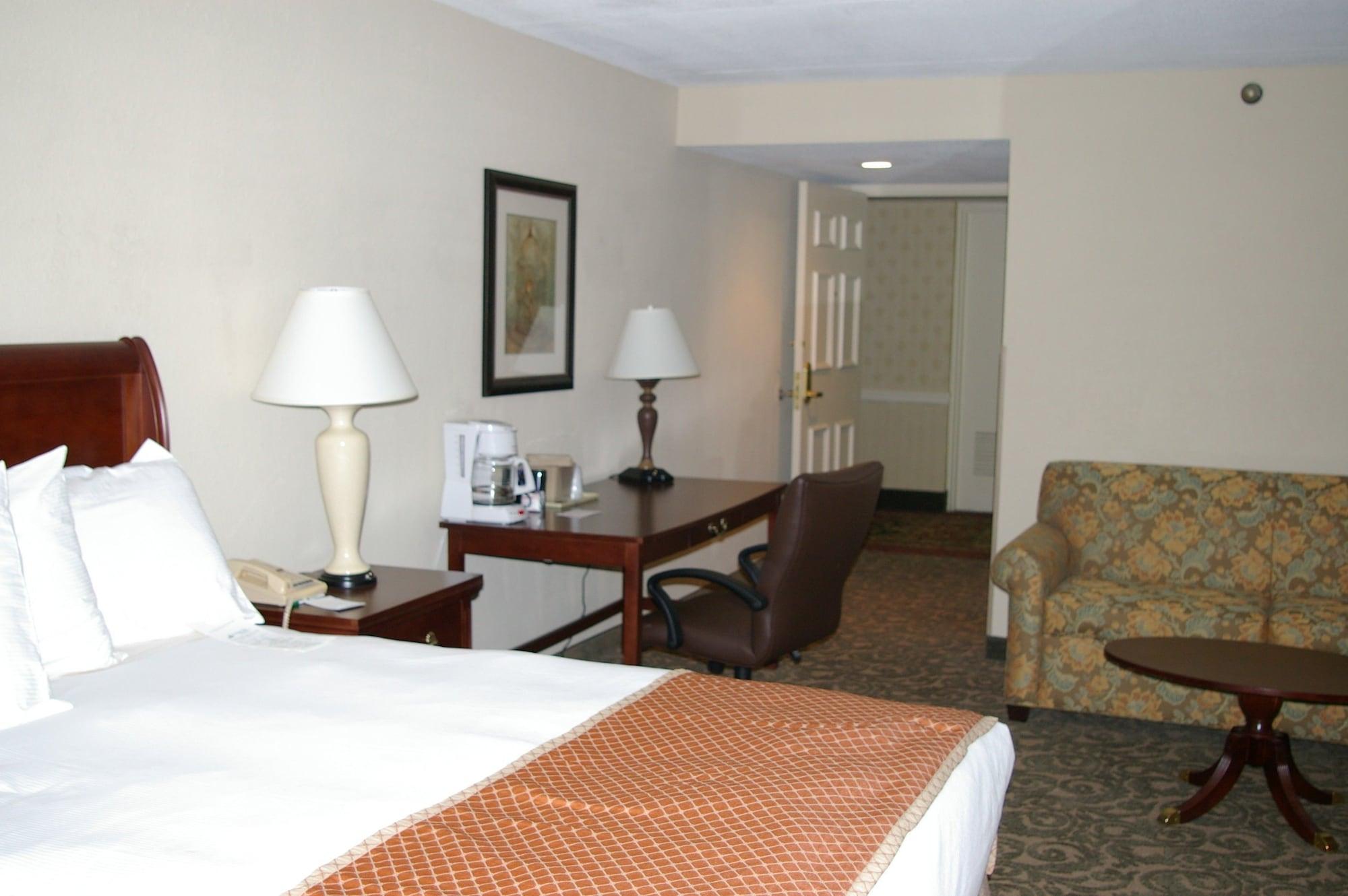 Sturbridge Host Hotel And Conference Center (Adults Only) Room photo