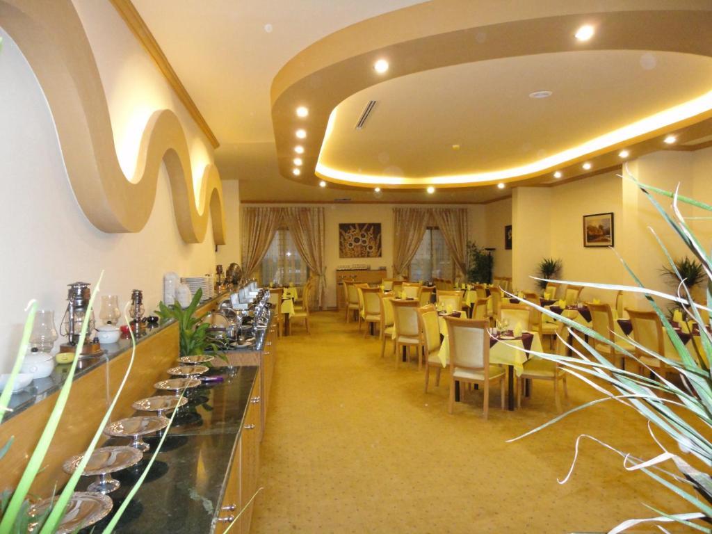 Orchid Al Mansour Hotel Riyadh Restaurant photo