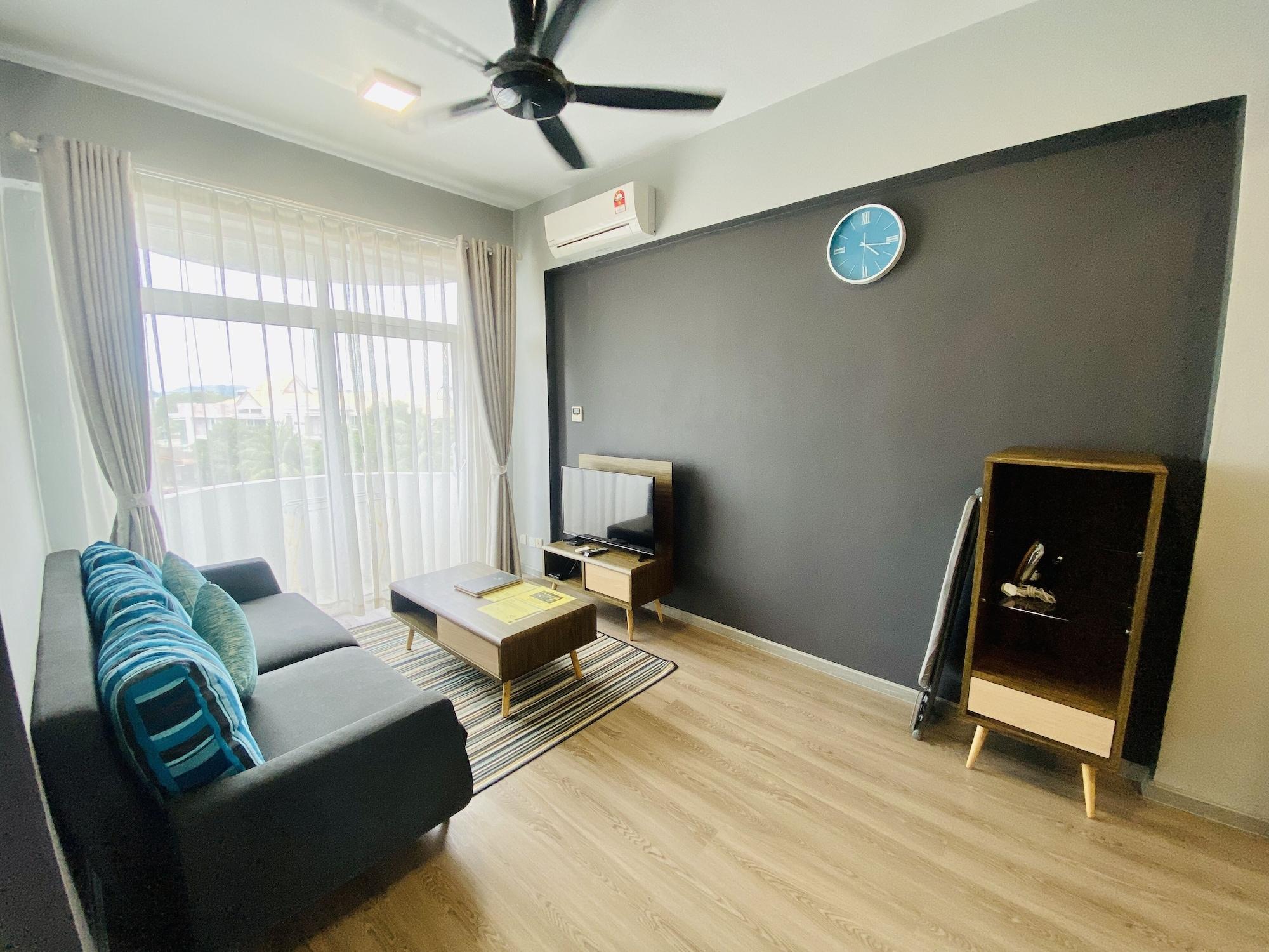 Seaview Apartment Kuah Exterior photo