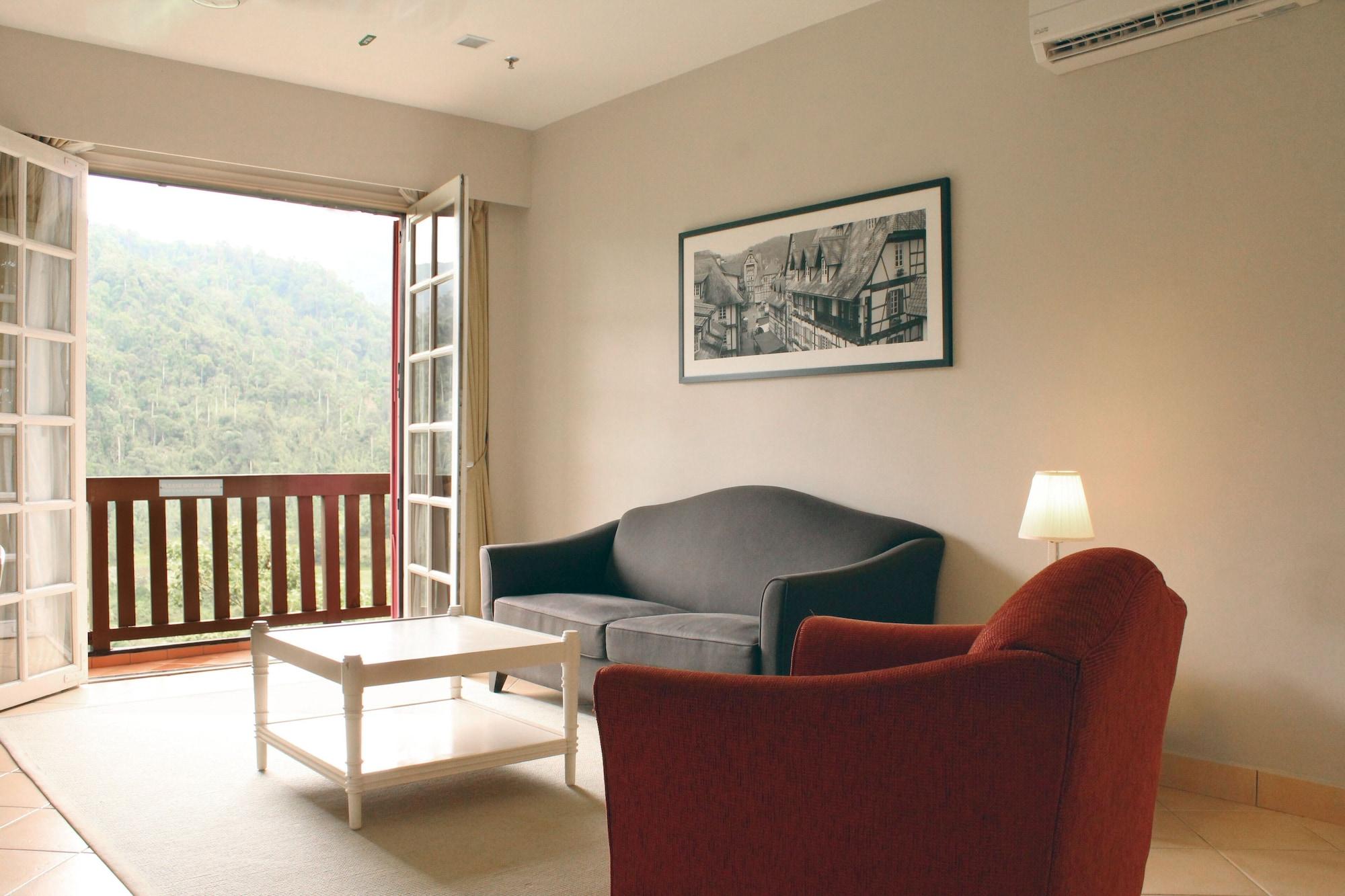 Colmar Tropicale Hotel Bukit Tinggi Exterior photo