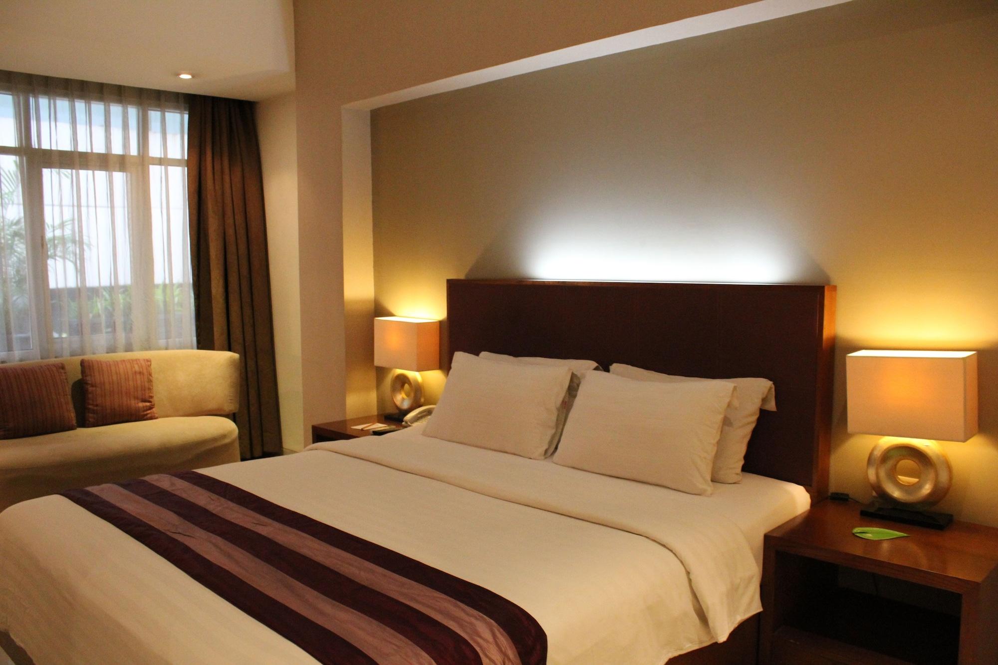 Anggrek Shopping Hotel Bandung Exterior photo