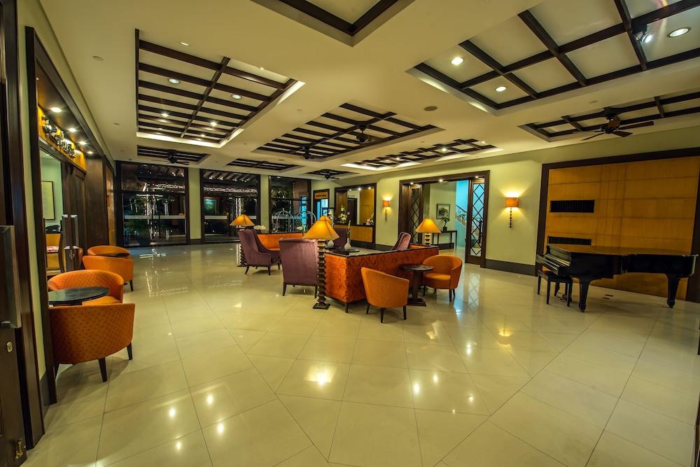 Hotel Pontefino Batangas Exterior photo