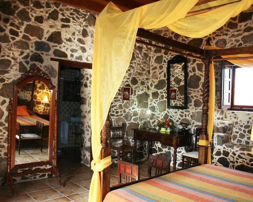 Hotel Rural Restaurante Mahoh Villaverde  Exterior photo