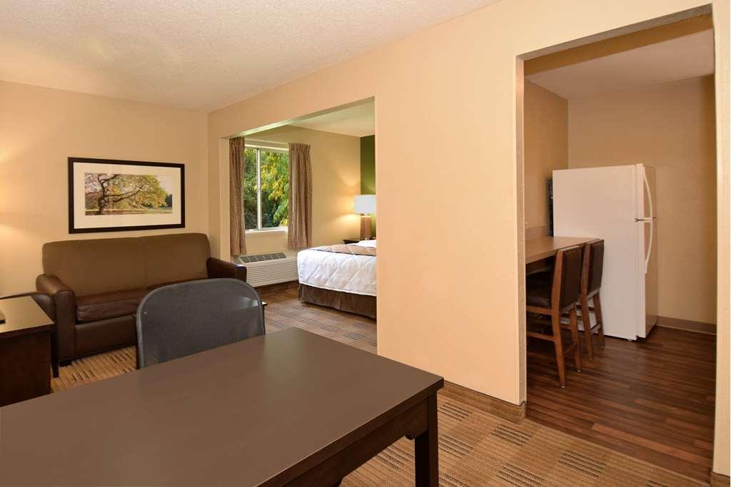 Extended Stay America Suites - Cleveland - Great Northern Mall North Olmsted Room photo