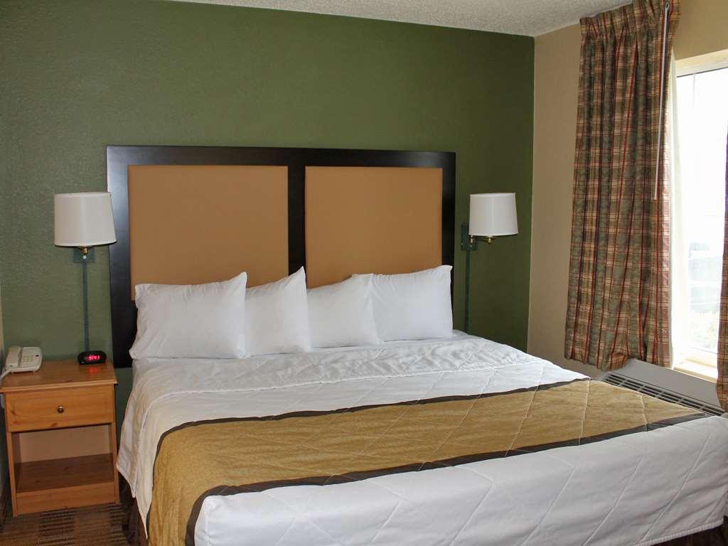 Extended Stay America Suites - Cleveland - Airport - North Olmsted Room photo