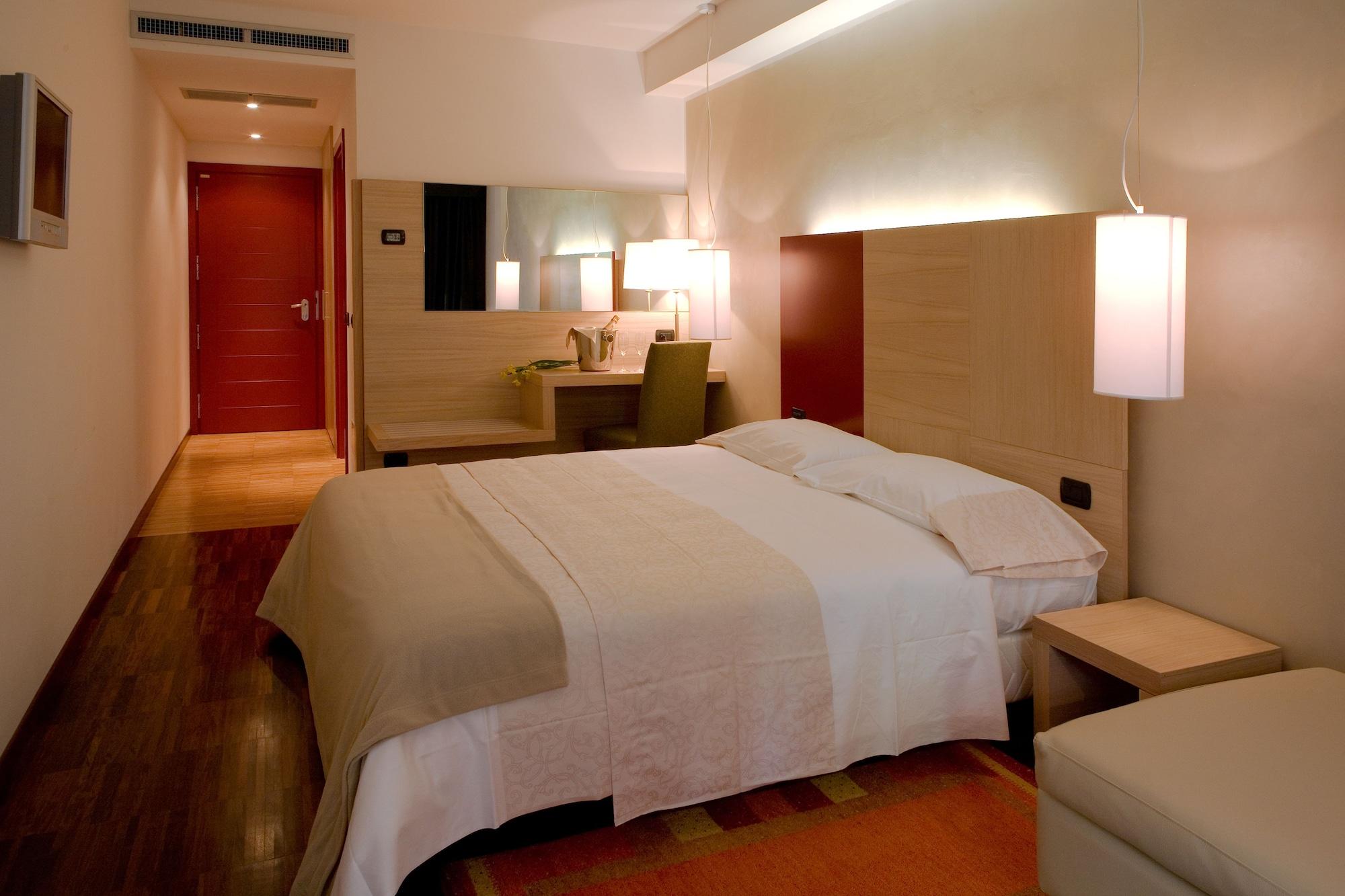 Cascina Scova Resort Pavia Room photo
