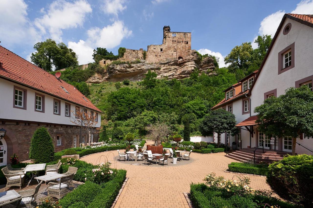 Relais & Chateaux Hardenberg Burghotel Noerten-Hardenberg Exterior photo