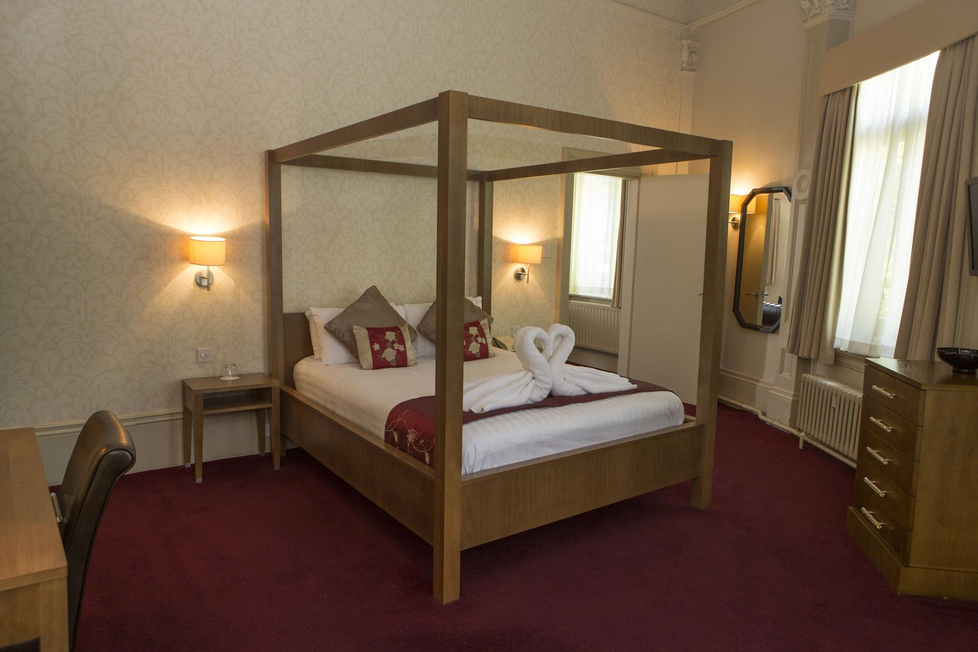 The Crown Hotel Harrogate Exterior photo