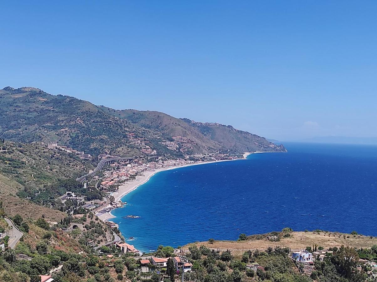 Hotel "La Pensione Svizzera" Taormina Exterior photo