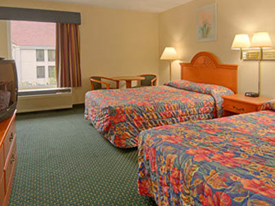 Baymont Inn & Suites Orlando/Universal Area Room photo