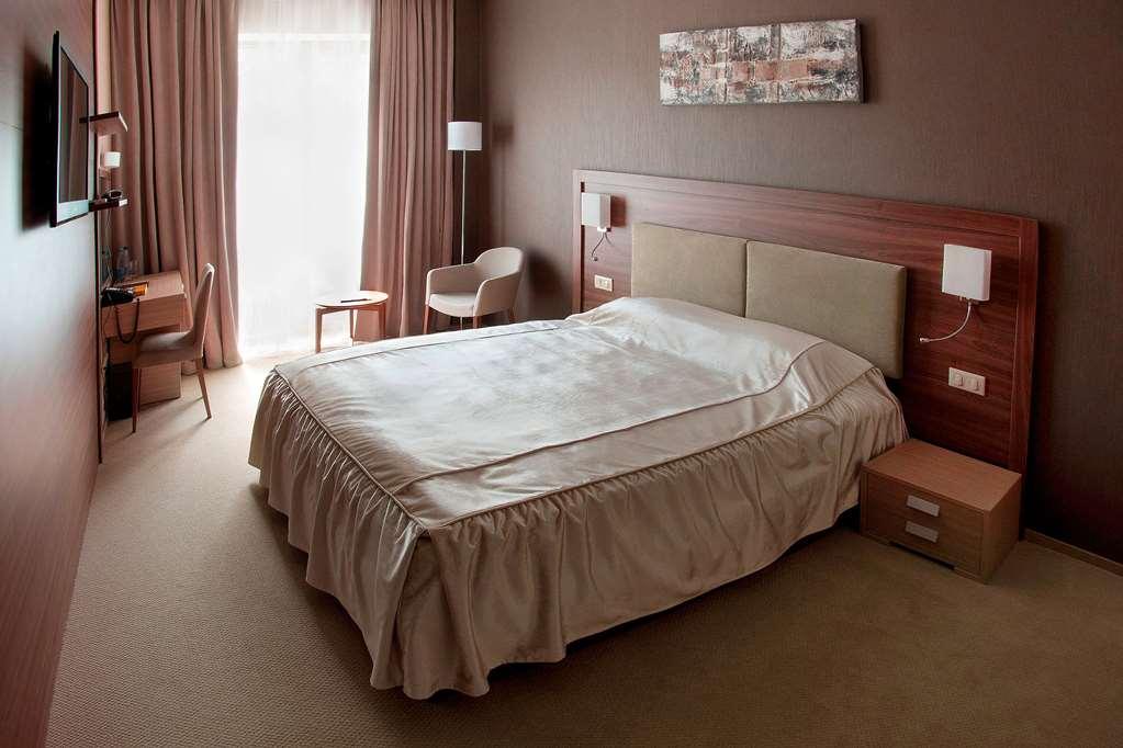 Ovis Hotel Kharkiv Room photo