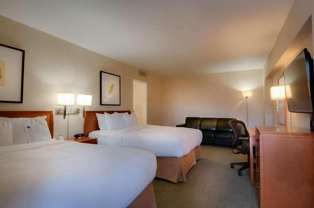 Vagabond Inn Glendale Room photo