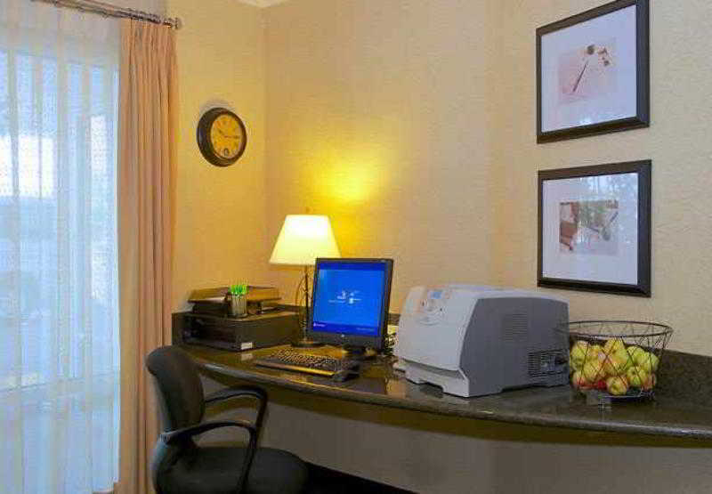 Springhill Suites By Marriott Portland Vancouver Room photo