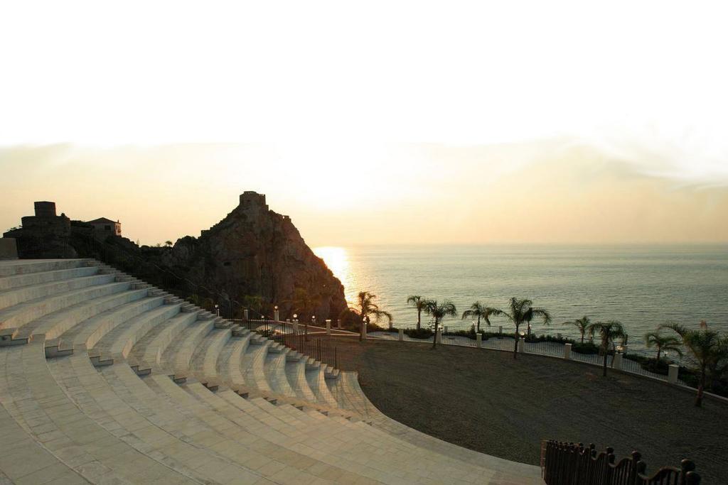 Capo Dei Greci Taormina Coast Hotel & Spa Sant'Alessio Siculo Exterior photo