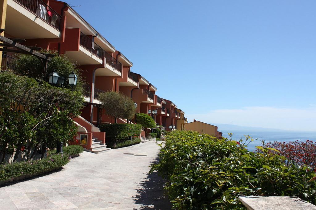 Capo Dei Greci Taormina Coast Hotel & Spa Sant'Alessio Siculo Exterior photo