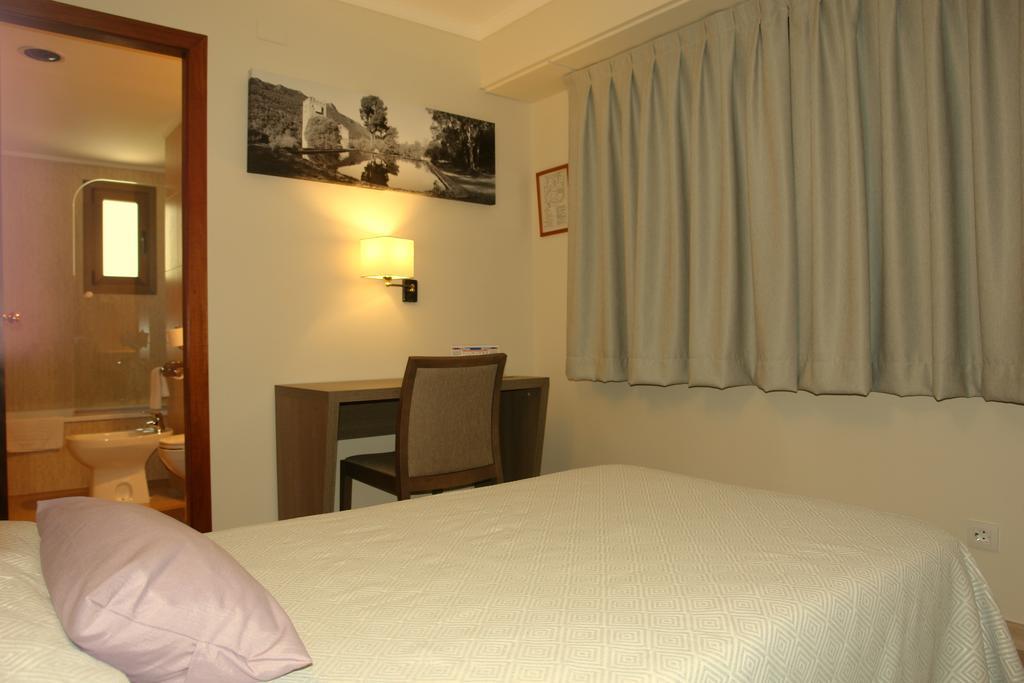 Hotel Avenida Plaza Alzira Room photo