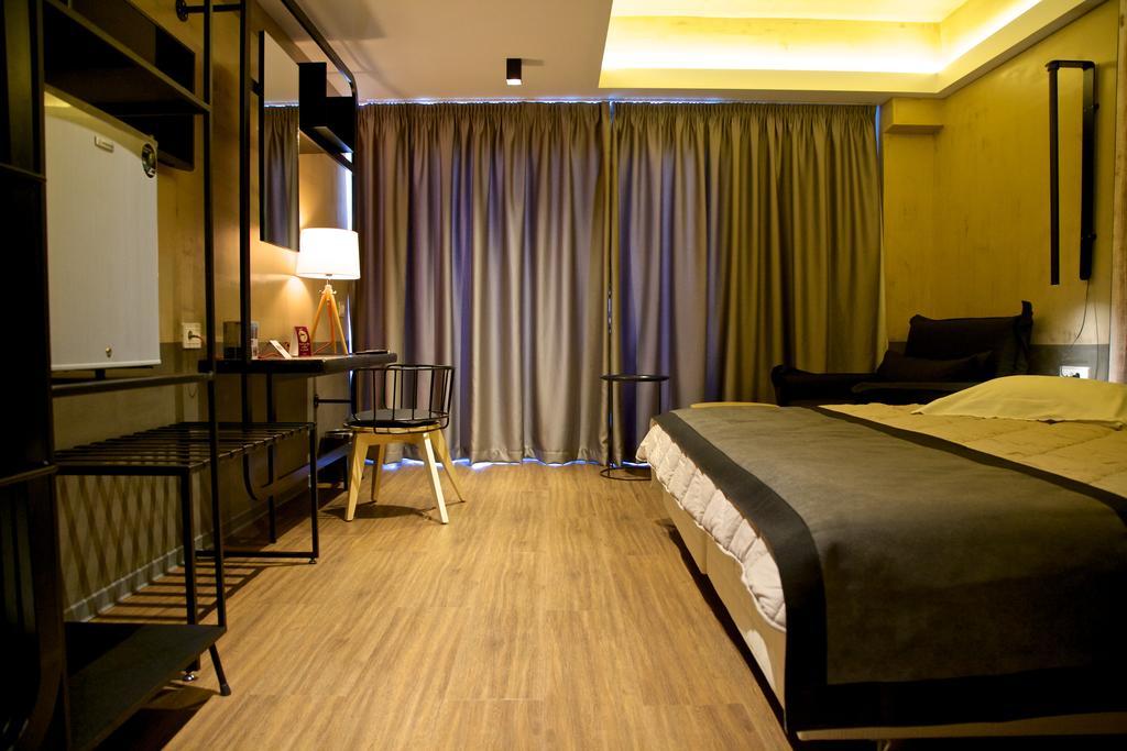 Adonis City Hotel Patras Room photo