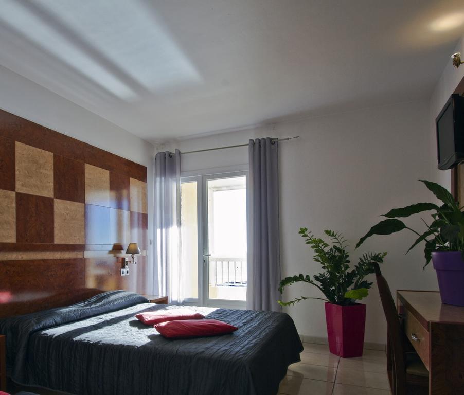 Hotel Le Richmont Marseillan  Room photo