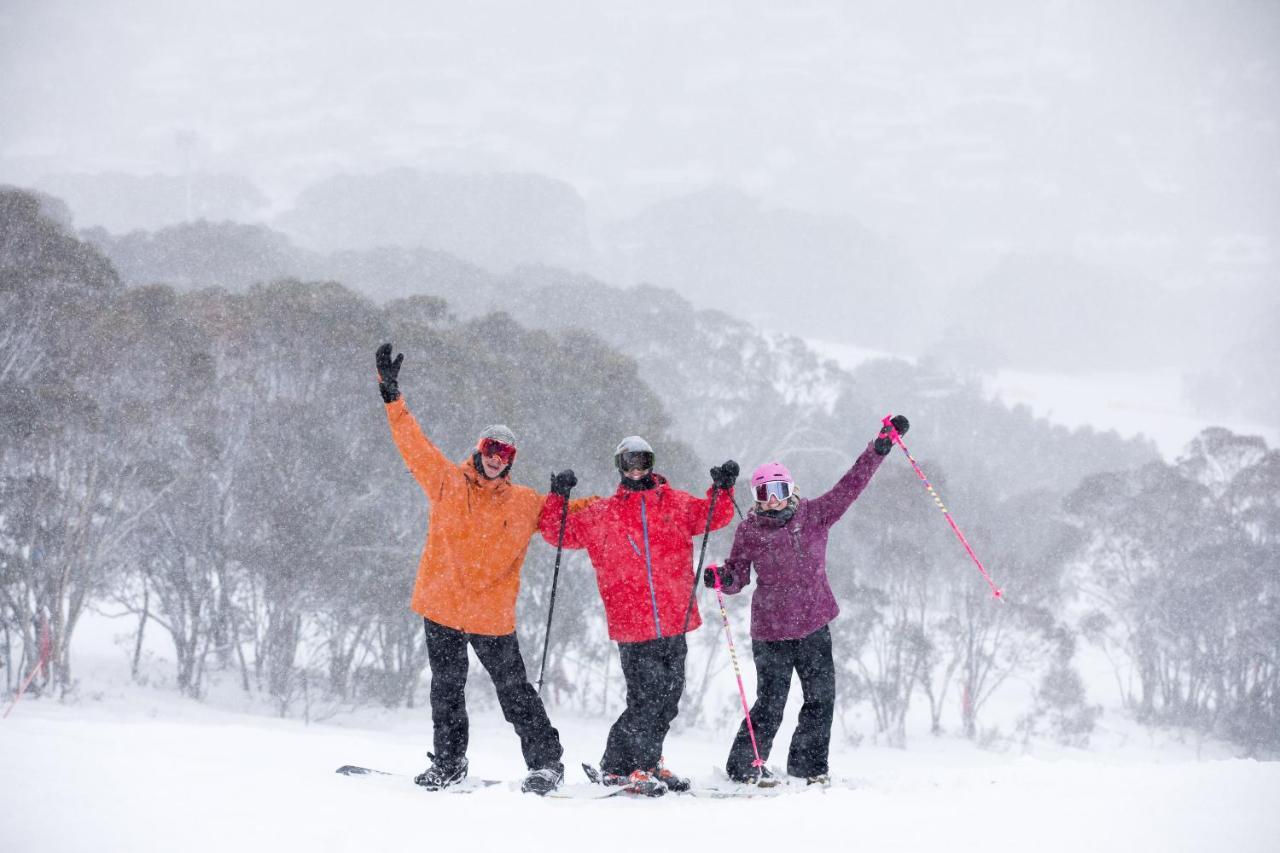 Thredbo Alpine Hotel Exterior photo