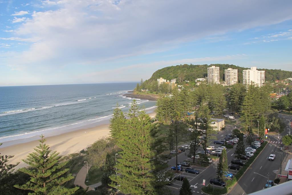 Pacific Regis Beachfront Holiday Apartments Gold Coast Exterior photo