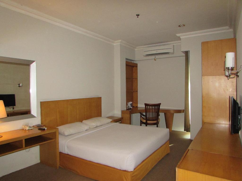 Hotel Wisata Palembang Room photo