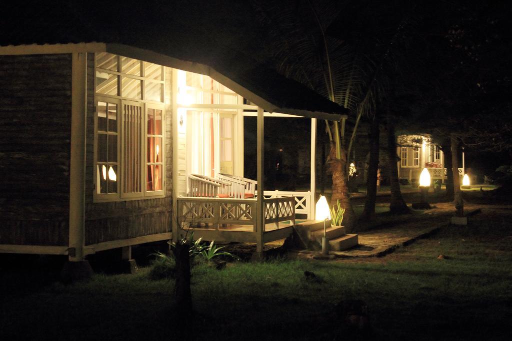 Gazebo Meno Hotel Gili Meno Room photo