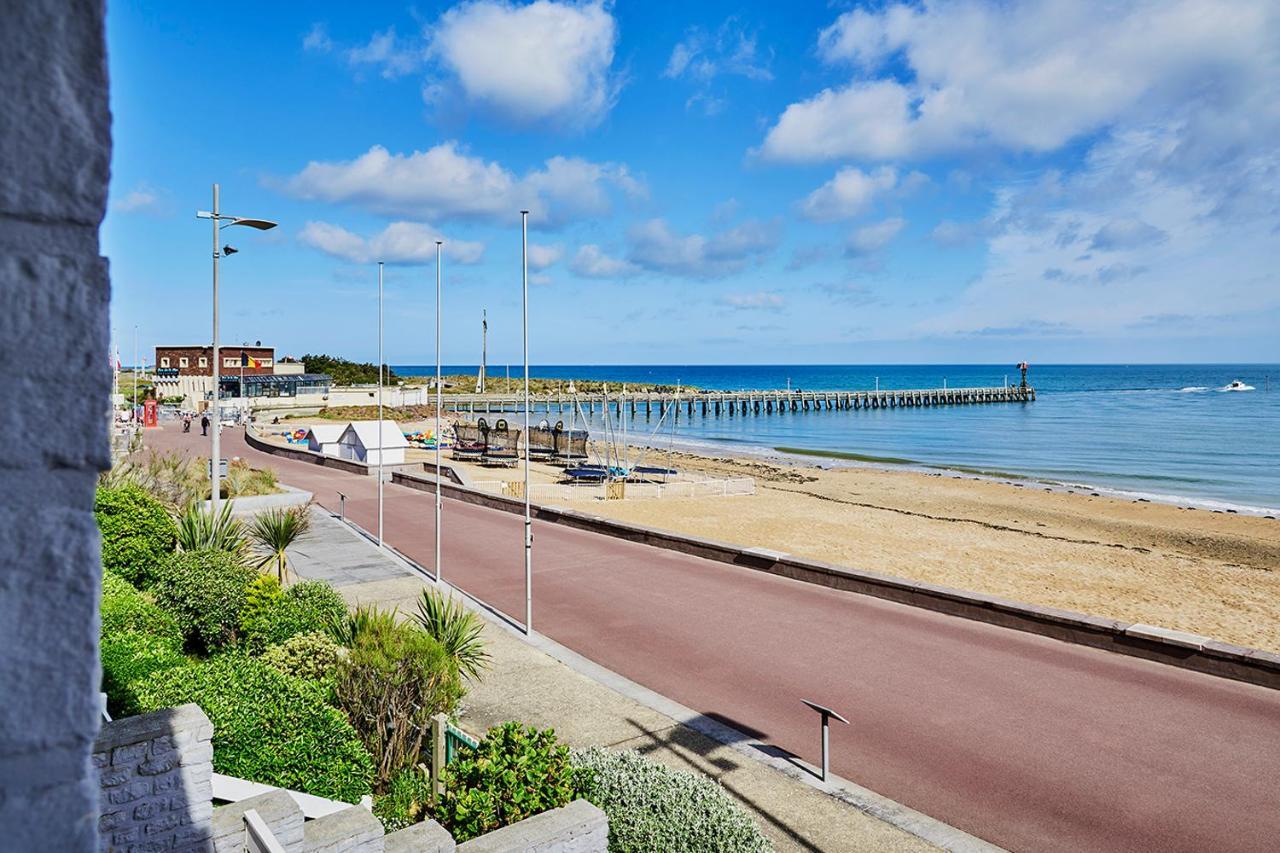 La Cremaillere Hotel Courseulles-sur-Mer Exterior photo