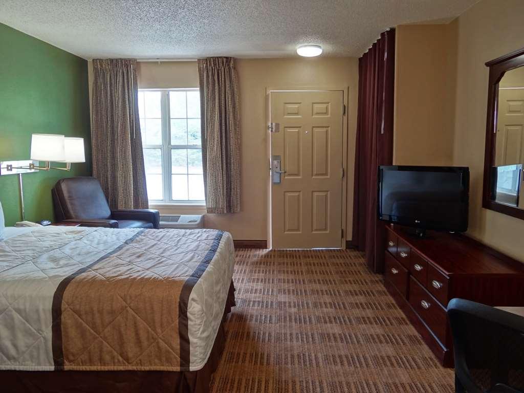 Extended Stay America Suites - Phoenix - Scottsdale - North Room photo