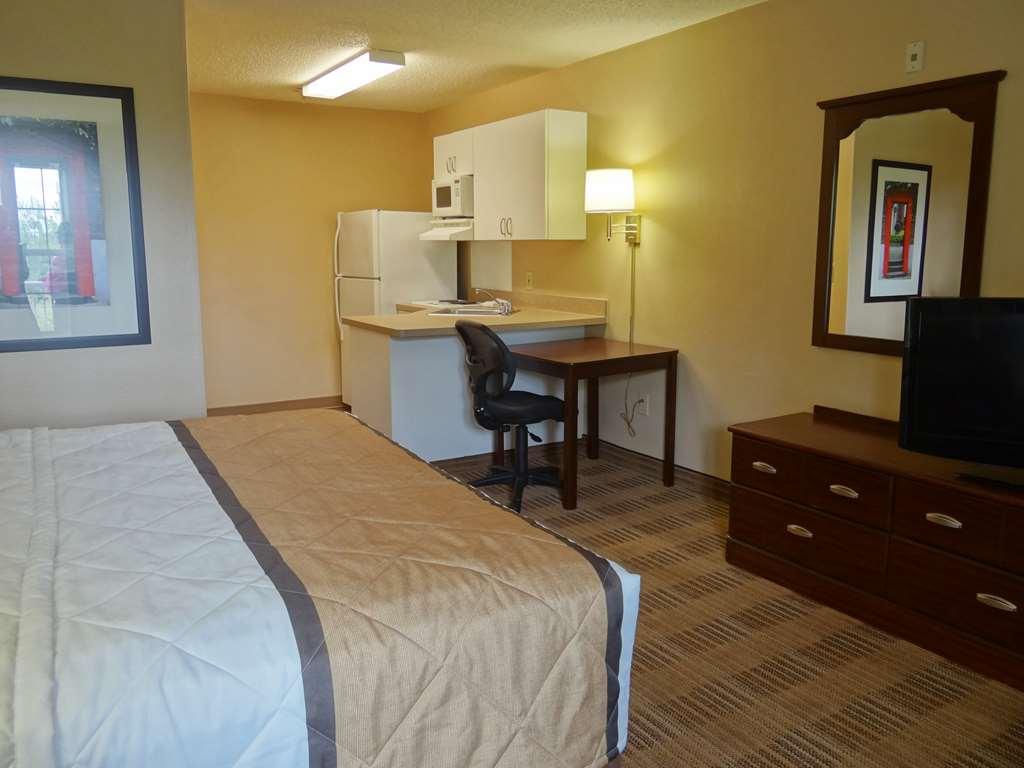 Extended Stay America Suites - Phoenix - Scottsdale - North Room photo
