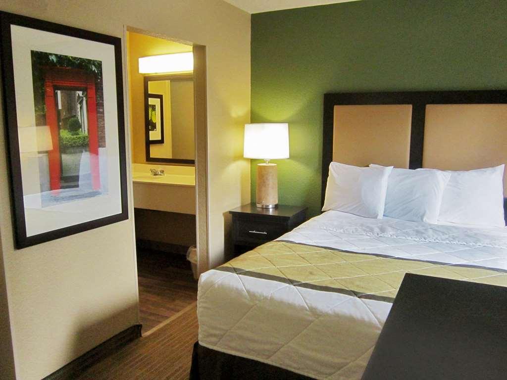 Extended Stay America Suites - Washington, Dc - Gaithersburg - South Room photo