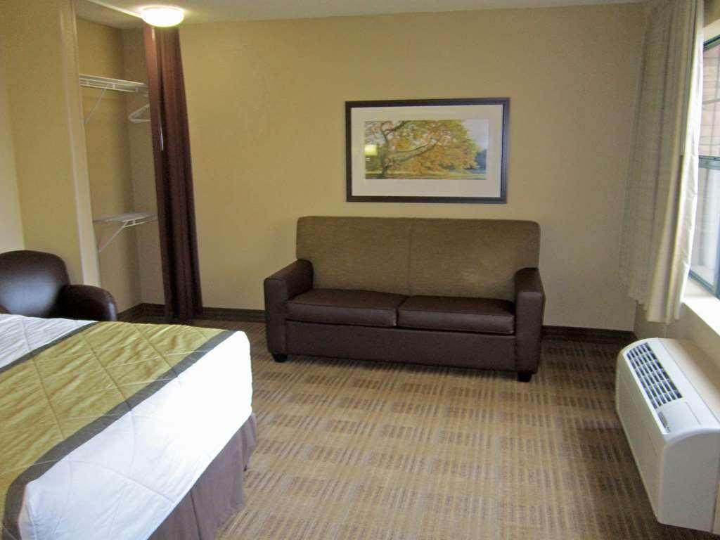 Extended Stay America Suites - Detroit - Roseville Room photo
