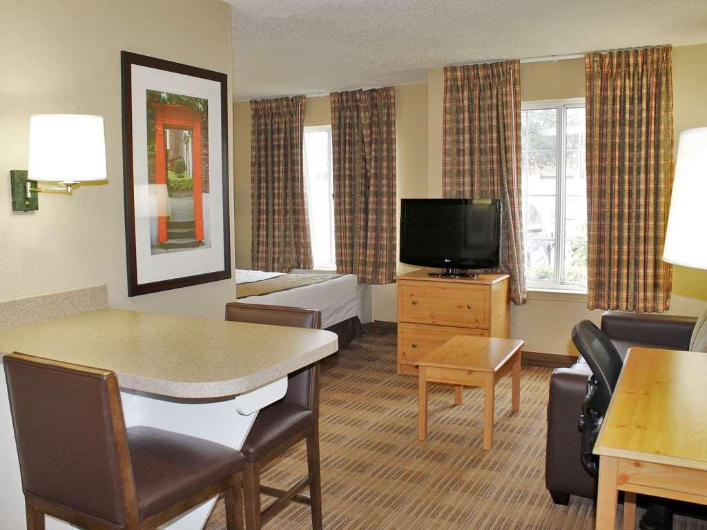 Extended Stay America Suites - Orlando - Altamonte Springs Room photo
