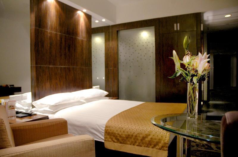 City Hotel Shanghai Room photo