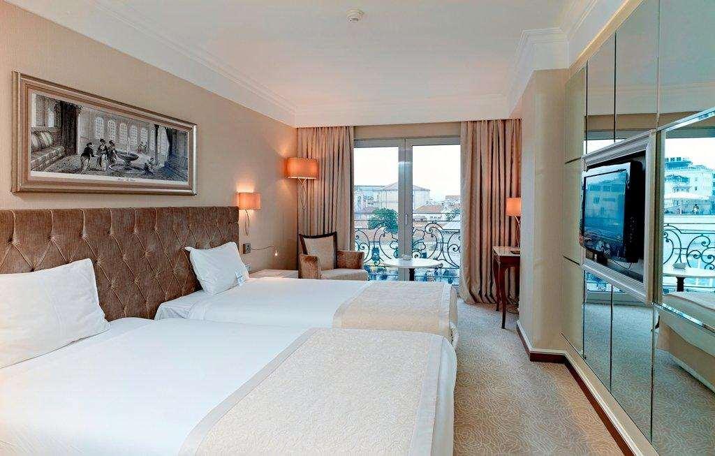 Cvk Taksim Hotel Istanbul Room photo