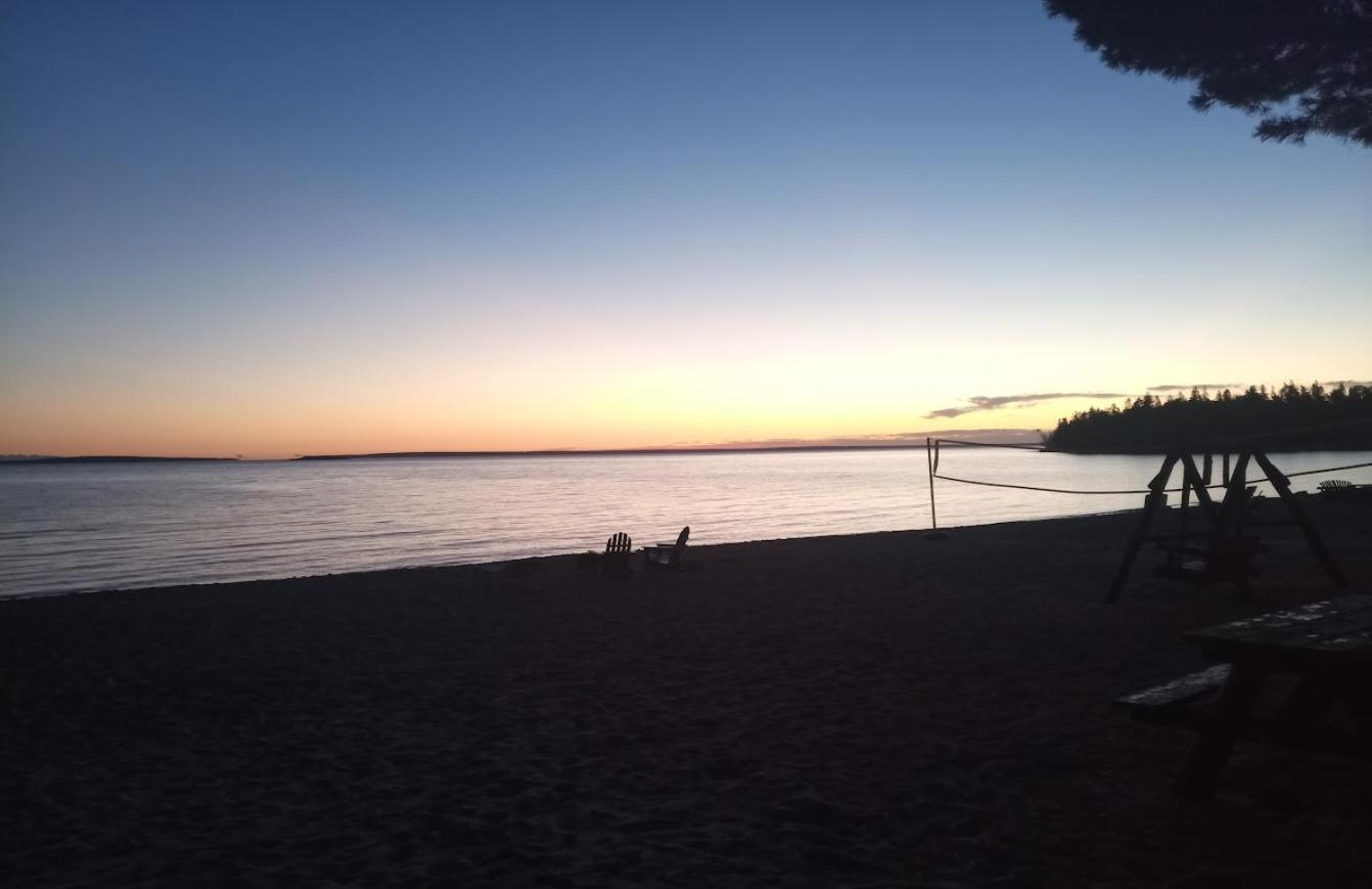 Beach House Lakeside Cottages Mackinaw City Exterior photo