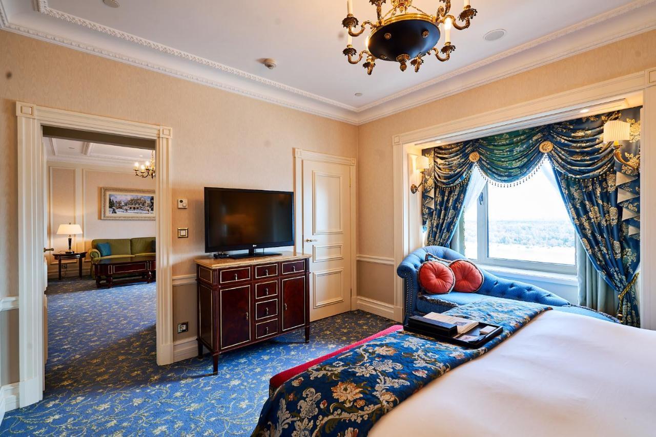 Fairmont Grand Hotel Kyiv Exterior photo