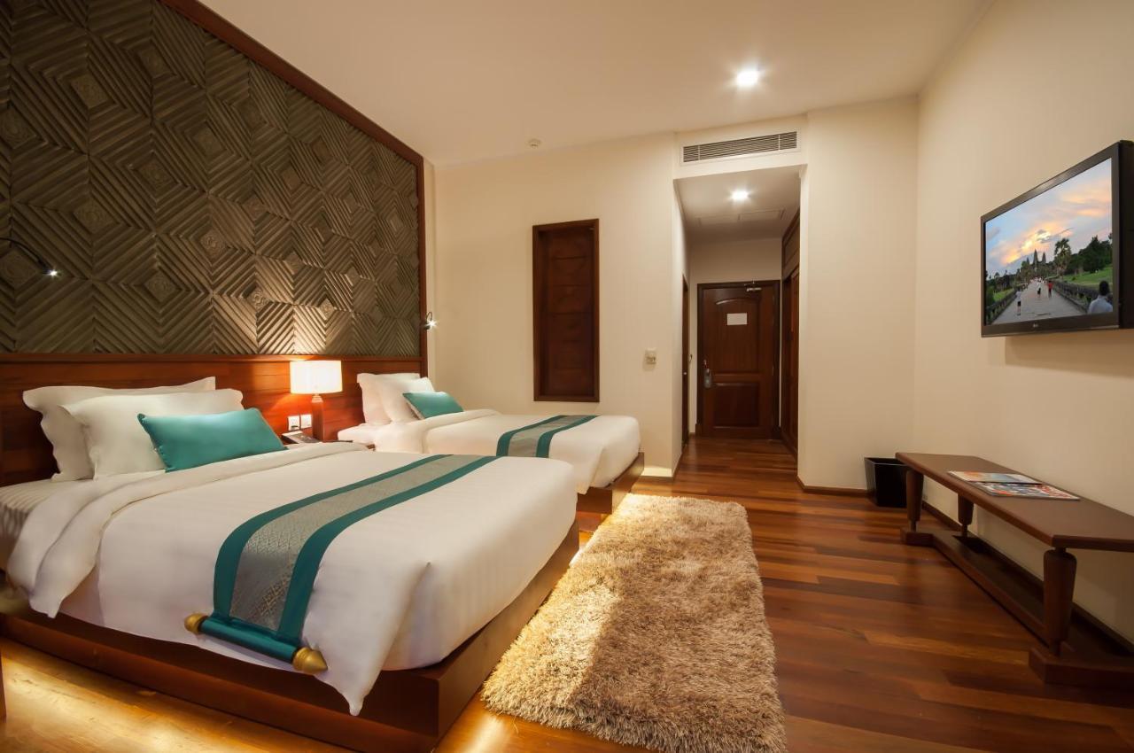 The Privilege Floor By Lotus Blanc Hotel Siem Reap Exterior photo